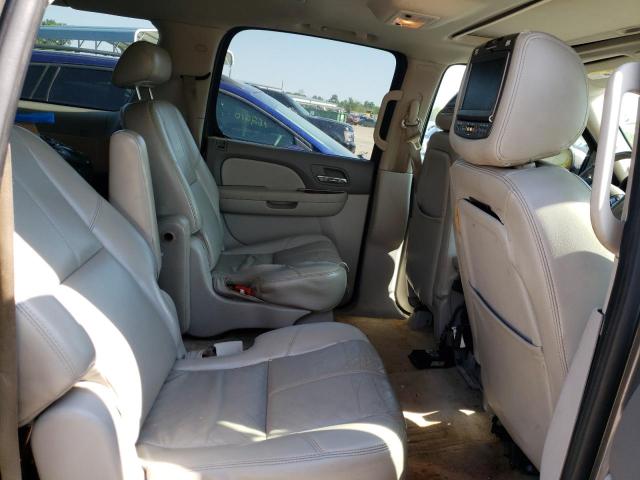 Photo 6 from auction – 2007 CHEVROLET SUBURBAN C with VIN 1GNFC16037J212062