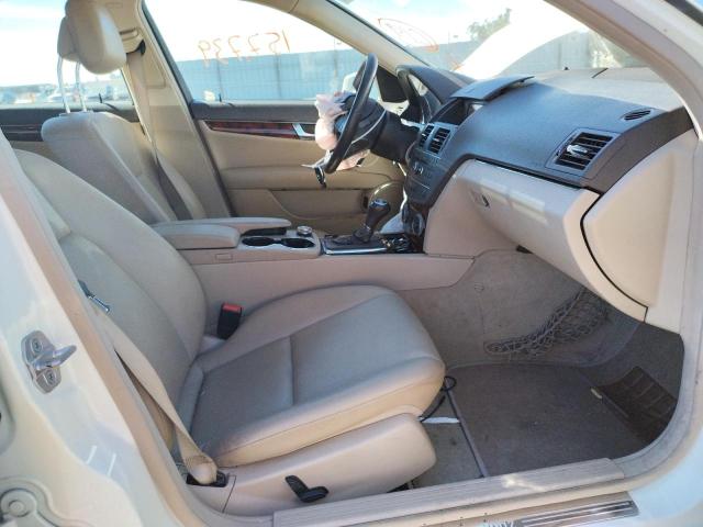 Photo 5 from auction – 2011 MERCEDES-BENZ C 300 with VIN WDDGF5EB7BA520655