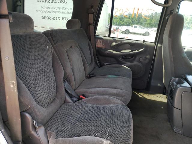 Photo 6 from auction – 2002 FORD EXPEDITION with VIN 1FMRU15LX2LA67013