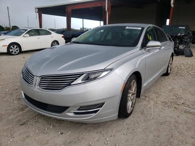 Photo 2 from auction – 2016 LINCOLN MKZ with VIN 3LN6L2G99GR622393