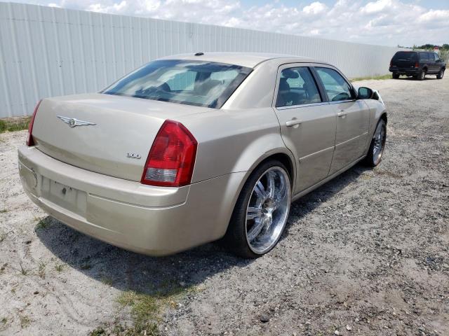 Photo 4 from auction – 2006 CHRYSLER 300 with VIN 2C3KA43R16H332366