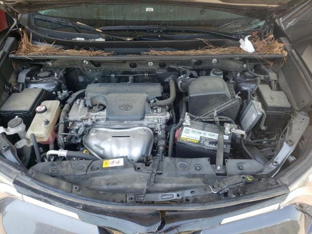 Photo 7 from auction – 2018 TOYOTA RAV4 LE with VIN JTMZFREV3JJ156964