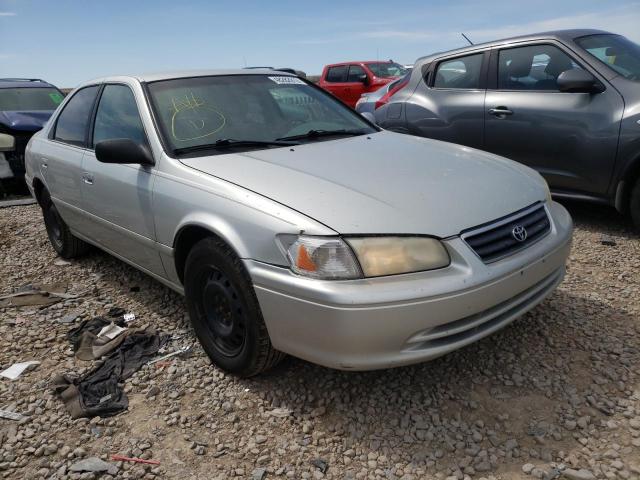 TOYOTA CAMRY 2000 with VIN 4T1BG22K9YU651125 - Photo from auction