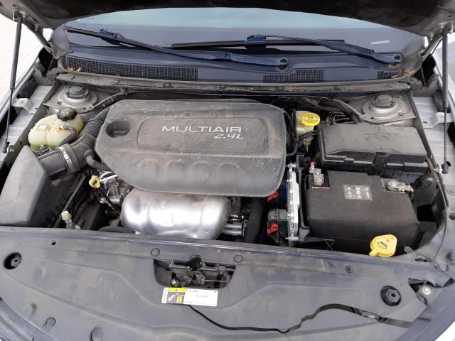 Photo 7 from auction – 2015 CHRYSLER 200 LIMITE with VIN 1C3CCCAB7FN574276