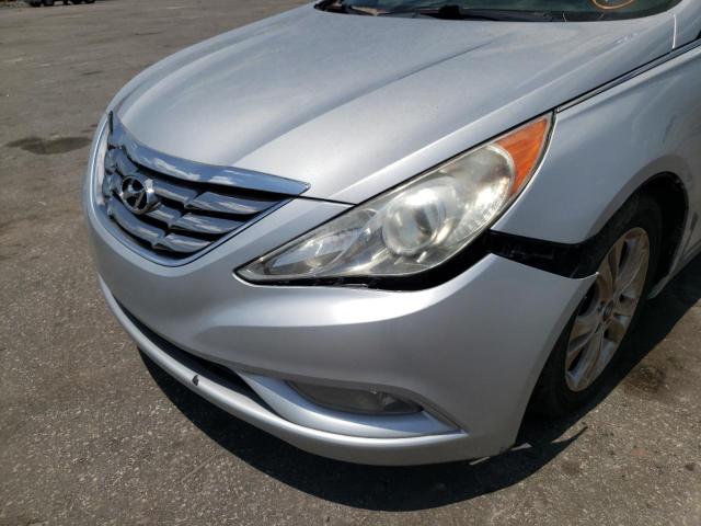 Photo 9 from auction – 2011 HYUNDAI SONATA SE with VIN 5NPEC4ACXBH164942