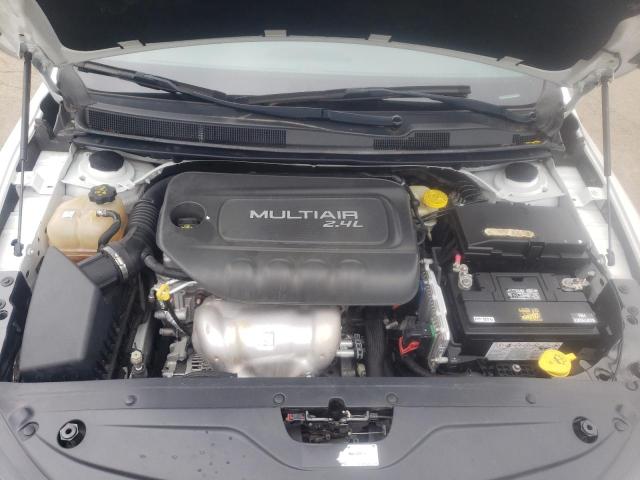 Photo 7 from auction – 2015 CHRYSLER 200 C with VIN 1C3CCCCB7FN705378