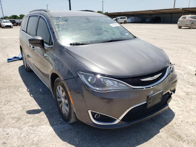 CHRYSLER PACIFICA T 2017 with VIN 2C4RC1BG2HR823853 - Photo from auction