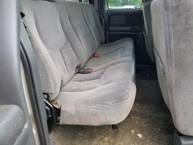 Photo 6 from auction – 2005 CHEVROLET SILVERADO with VIN 1GCHK29285E167701