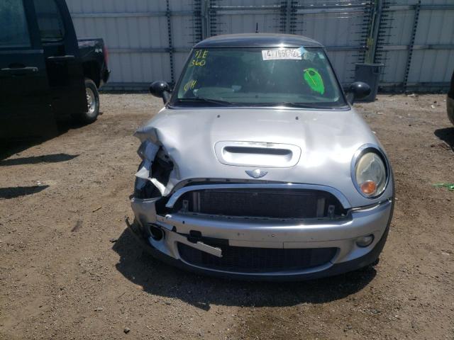 Photo 9 from auction – 2007 MINI COOPER S with VIN WMWMF73597TL87542