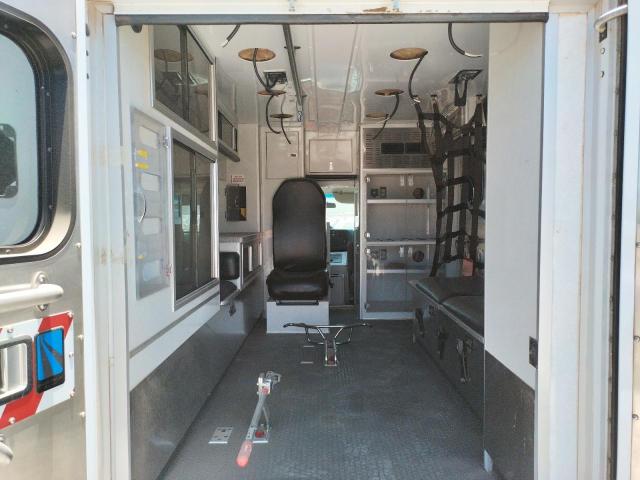 Photo 6 from auction – 2014 FORD ECONOLINE with VIN 1FDWE3FS1EDB21010