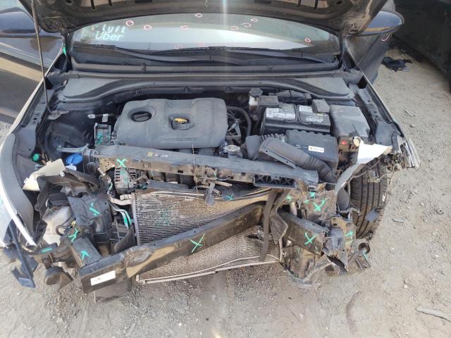Photo 7 from auction – 2019 HYUNDAI ELANTRA SE with VIN 5NPD74LF2KH461789