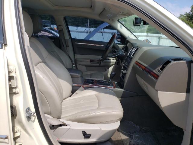 Photo 5 from auction – 2009 CHRYSLER 300C with VIN 2C3LK63T59H568497
