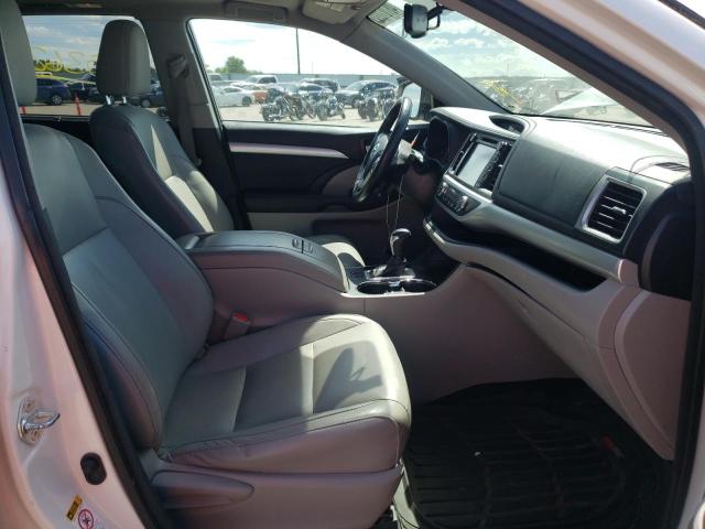 Photo 5 from auction – 2015 TOYOTA HIGHLANDER with VIN 5TDJKRFH0FS219823