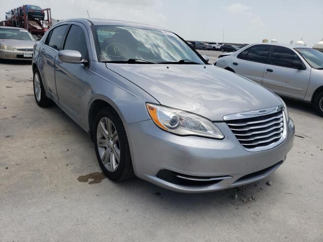 CHRYSLER 200 TOURIN 2013 z numerem VIN 1C3CCBBB6DN592483 - Zdjęcie z aukcji
