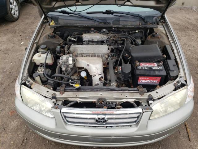 Photo 7 from auction – 2001 TOYOTA CAMRY with VIN 4T1BG22K01U025582