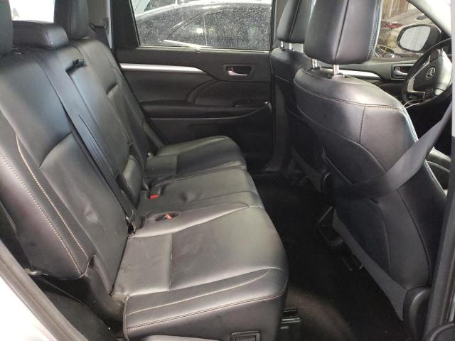 Foto 6 de la subasta – 2017 TOYOTA HIGHLANDER con VIN 5TDJZRFH5HS513085