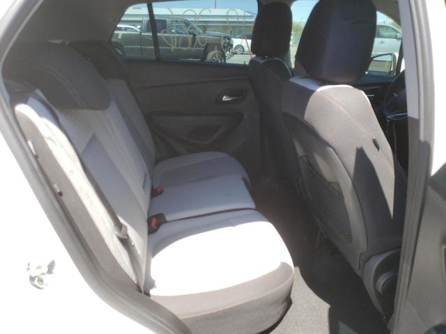 Photo 6 from auction – 2017 CHEVROLET TRAX LS with VIN 3GNCJKSB2HL285326