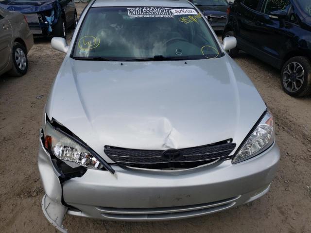 Photo 7 from auction – 2003 TOYOTA CAMRY LE with VIN 4T1BE30K13U741523