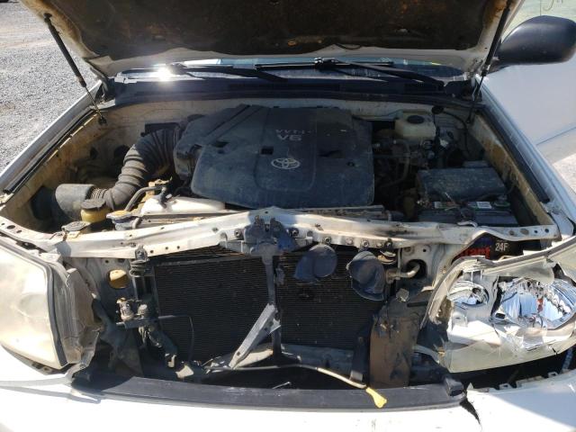 Photo 7 from auction – 2004 TOYOTA 4RUNNER SR with VIN JTEZU14RX40031770