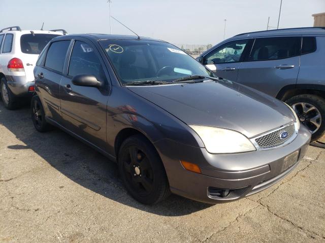 FORD FOCUS ZX4 2007 with VIN 1FAHP34N77W303554 - Photo from auction