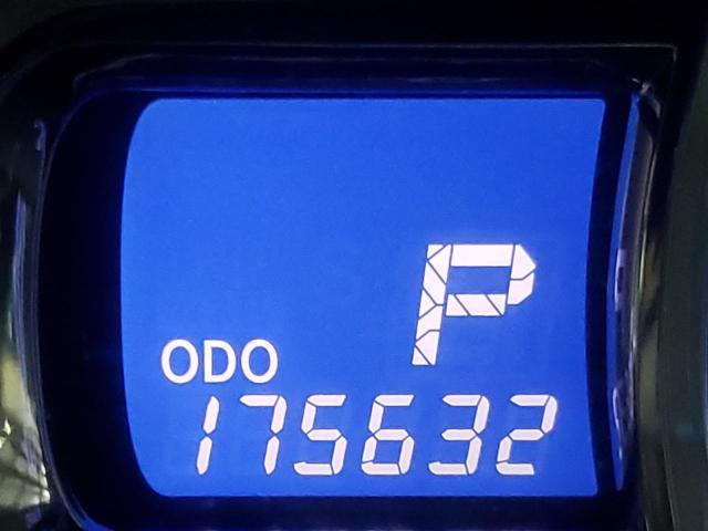 Photo 8 from auction – 2011 TOYOTA SIENNA XLE with VIN 5TDDK3DCXBS012853