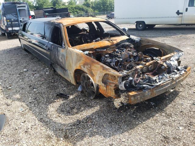 LINCOLN TOWN CAR E 2008 with VIN 2L1FM88W58X649812 - Photo from auction