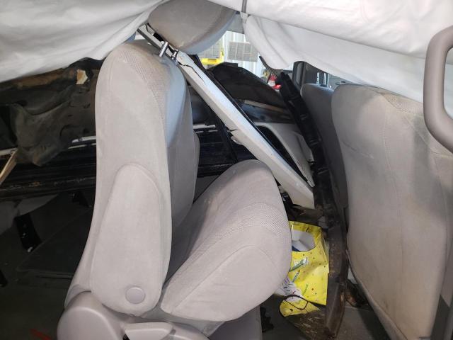 Photo 6 from auction – 2018 TOYOTA SIENNA L with VIN 5TDZZ3DC1JS935125
