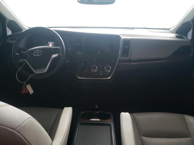 Photo 9 from auction – 2017 TOYOTA SIENNA XLE with VIN 5TDYZ3DC3HS790935