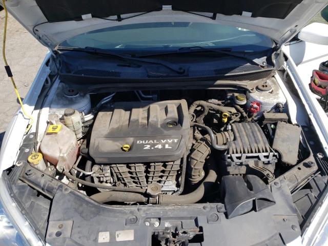 Foto 7 de la subasta – 2014 CHRYSLER 200 LX con VIN 1C3CCBAB2EN146611