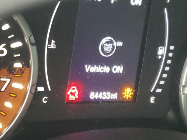 Photo 8 from auction – 2018 JEEP RENEGADE S with VIN ZACCJBAB6JPJ01798