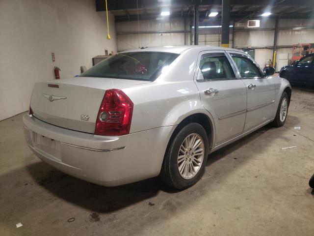 Photo 4 from auction – 2010 CHRYSLER 300 TOURIN with VIN 2C3CA5CV2AH301899