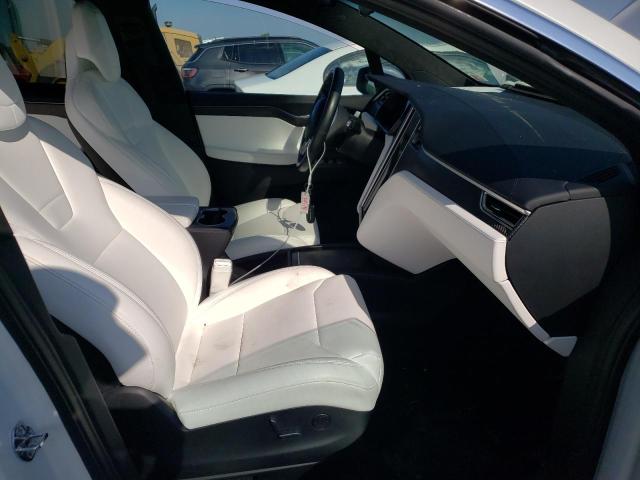 Photo 5 from auction – 2017 TESLA MODEL X with VIN 5YJXCDE29HF059665