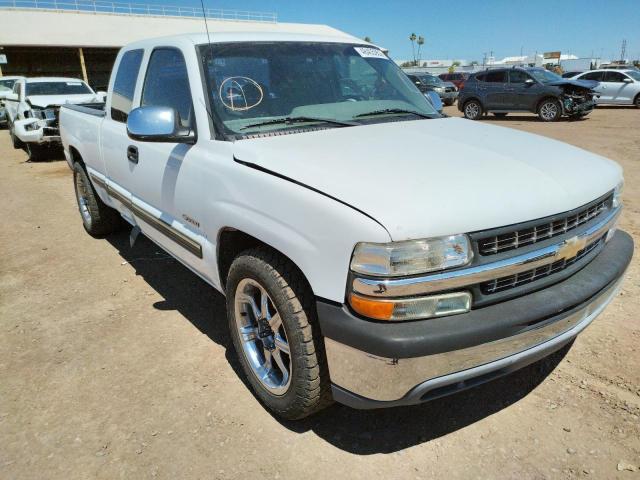 CHEVROLET SILVERADO 2000 with VIN 1GCEC19VXYZ153882 - Photo from auction