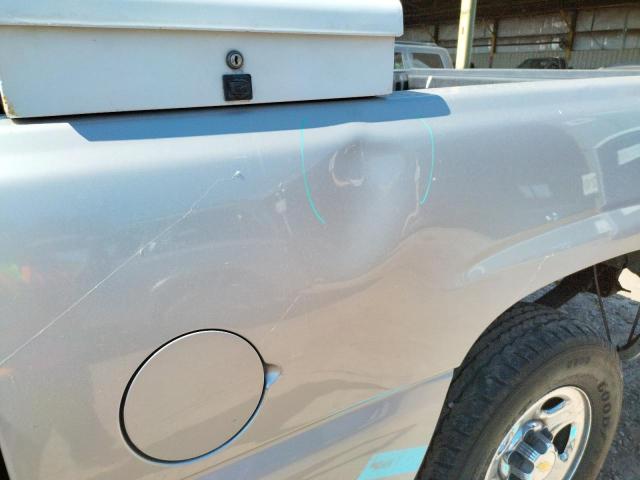 Photo 9 from auction – 2004 CHEVROLET SILVERADO with VIN 2GCEK19V641131674