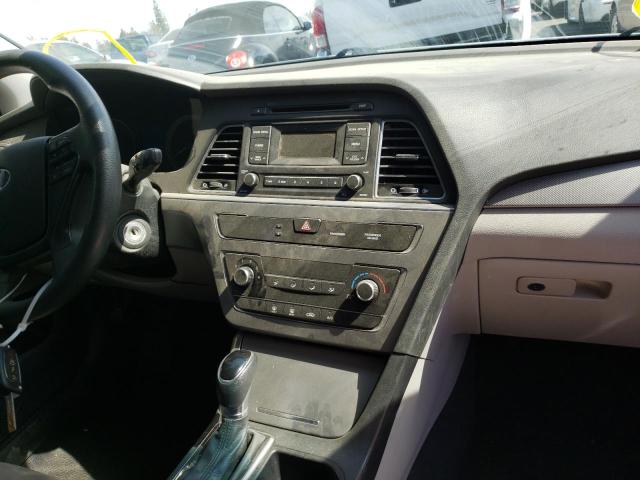 Photo 9 from auction – 2017 HYUNDAI SONATA SE with VIN 5NPE24AF1HH572932