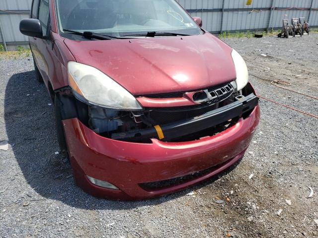 Photo 9 from auction – 2010 TOYOTA SIENNA XLE with VIN 5TDYK4CC2AS310689