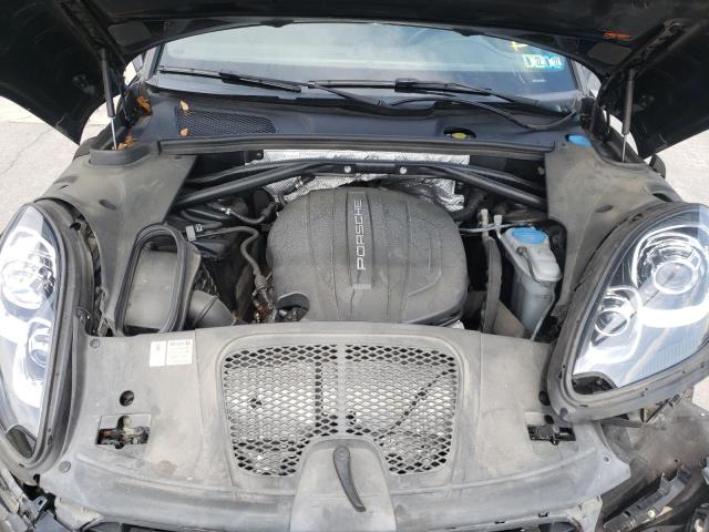 Photo 7 from auction – 2017 PORSCHE MACAN with VIN WP1AA2A59HLB04891