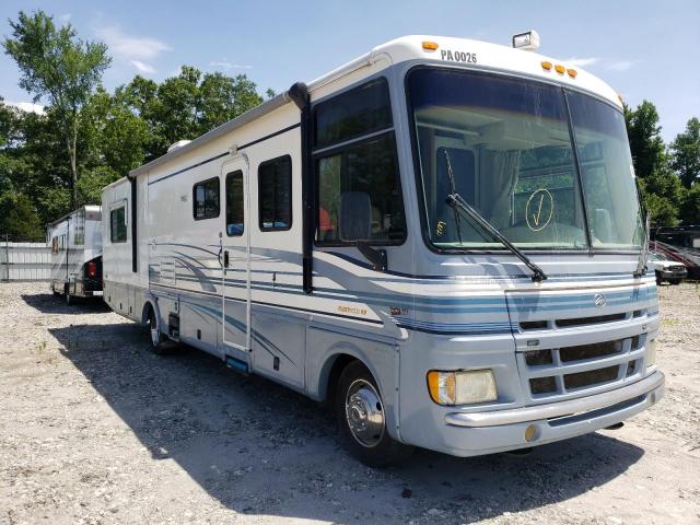 FORD 550 2000 with VIN 3FCNF53S3YJA01913 - Photo from auction