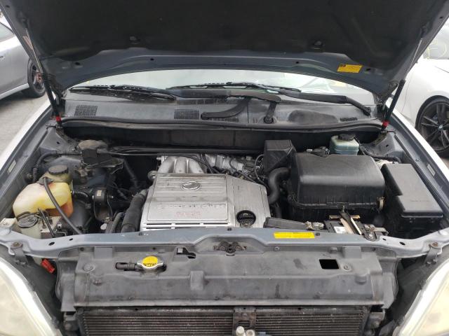 Photo 7 from auction – 2002 LEXUS RX 300 with VIN JTJGF10U420137903