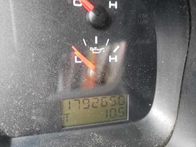 Photo 8 from auction – 2005 FORD F150 with VIN 1FTRF022X5KE54384
