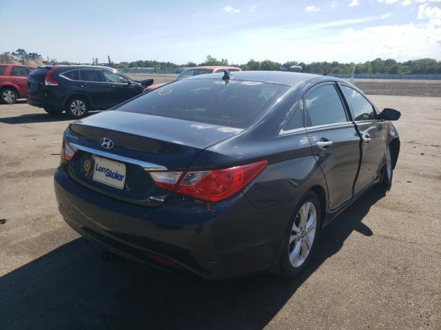Photo 4 from auction – 2011 HYUNDAI SONATA SE with VIN 5NPEC4AC7BH257580