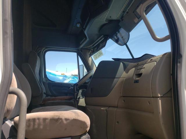 Photo 5 from auction – 2009 FREIGHTLINER CASCADIA 1 with VIN 1FUJGLDR89LAG5899