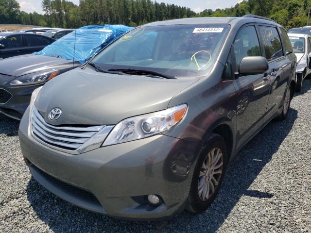 Photo 2 from auction – 2014 TOYOTA SIENNA XLE with VIN 5TDYK3DC1ES503172