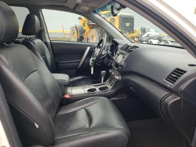 Photo 5 from auction – 2013 TOYOTA HIGHLANDER with VIN 5TDBK3EH5DS209790