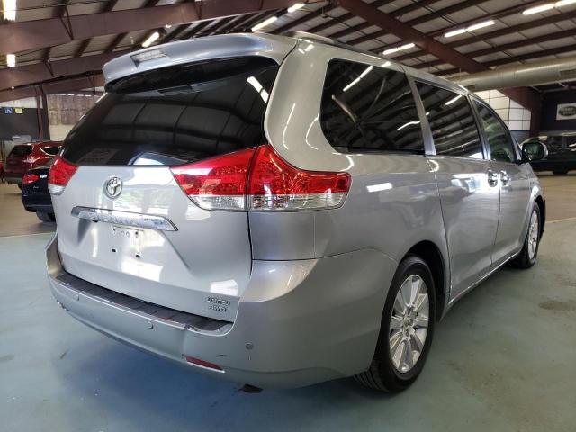 Photo 4 from auction – 2011 TOYOTA SIENNA XLE with VIN 5TDDK3DCXBS012853