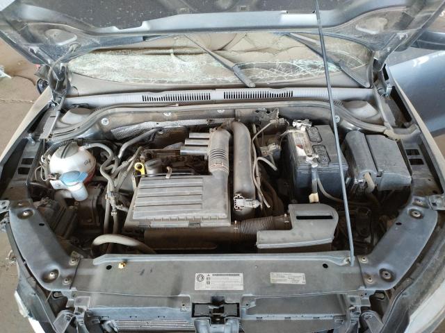 Photo 7 from auction – 2017 VOLKSWAGEN JETTA S with VIN 3VW2B7AJ5HM411905