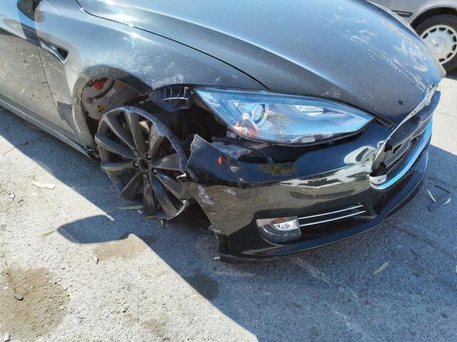 Photo 9 from auction – 2013 TESLA MODEL S with VIN 5YJSA1DP3DFP14120