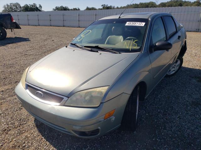 Photo 2 from auction – 2005 FORD FOCUS ZX4 with VIN 1FAFP34N05W157499