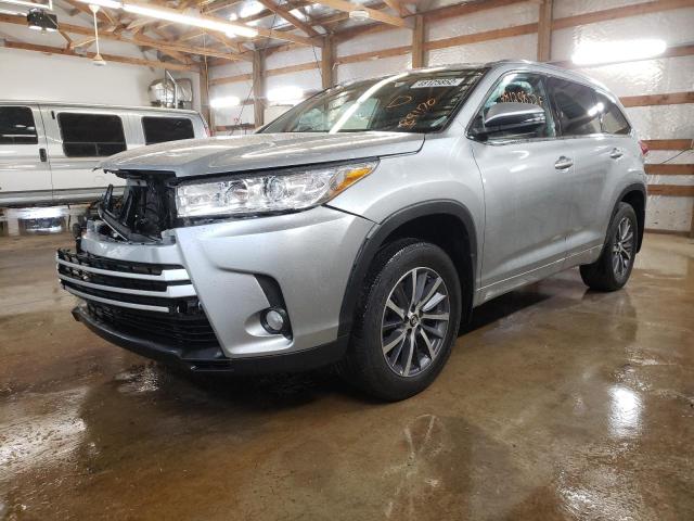Photo 2 from auction – 2018 TOYOTA HIGHLANDER with VIN 5TDJZRFH3JS891170