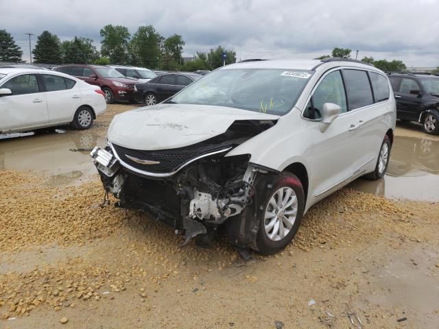 Photo 2 from auction – 2017 CHRYSLER PACIFICA T with VIN 2C4RC1BG9HR598928